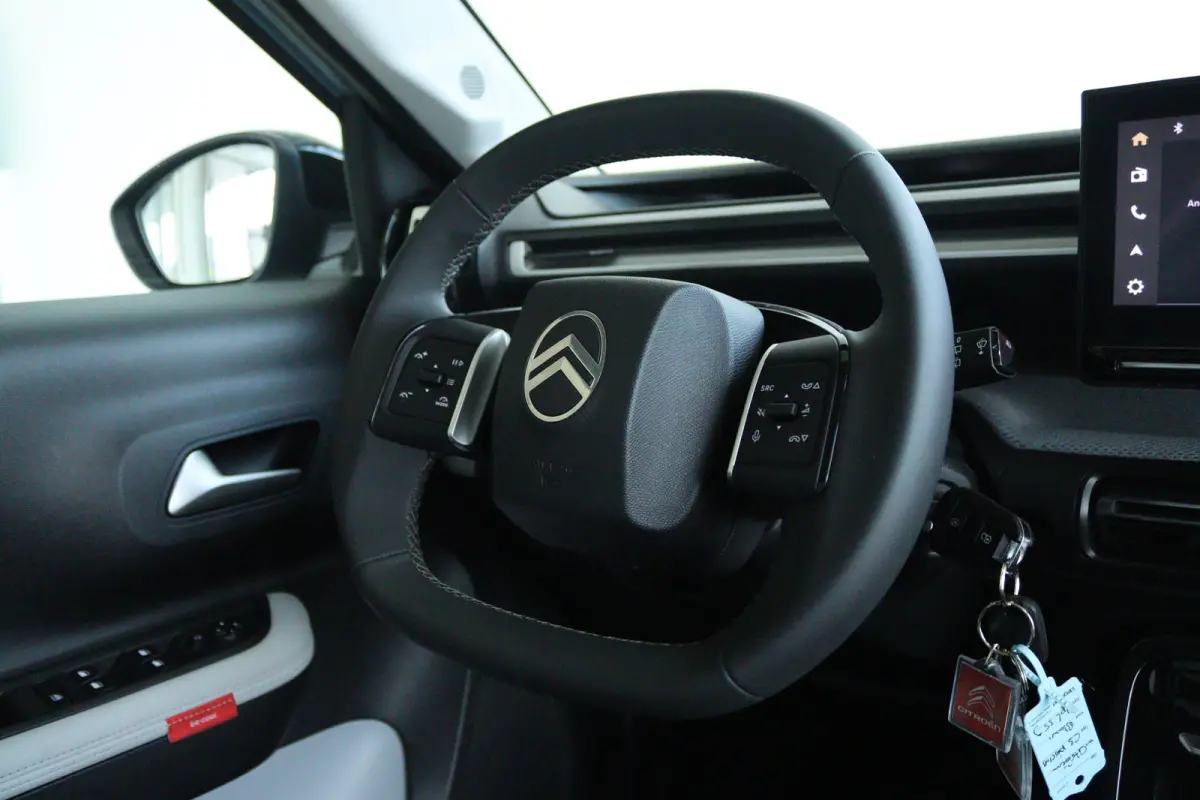 1.2 Hybrid 145 Max | Cruise Control | Navi | Camera | Climate Control | Carplay | LMV | LED