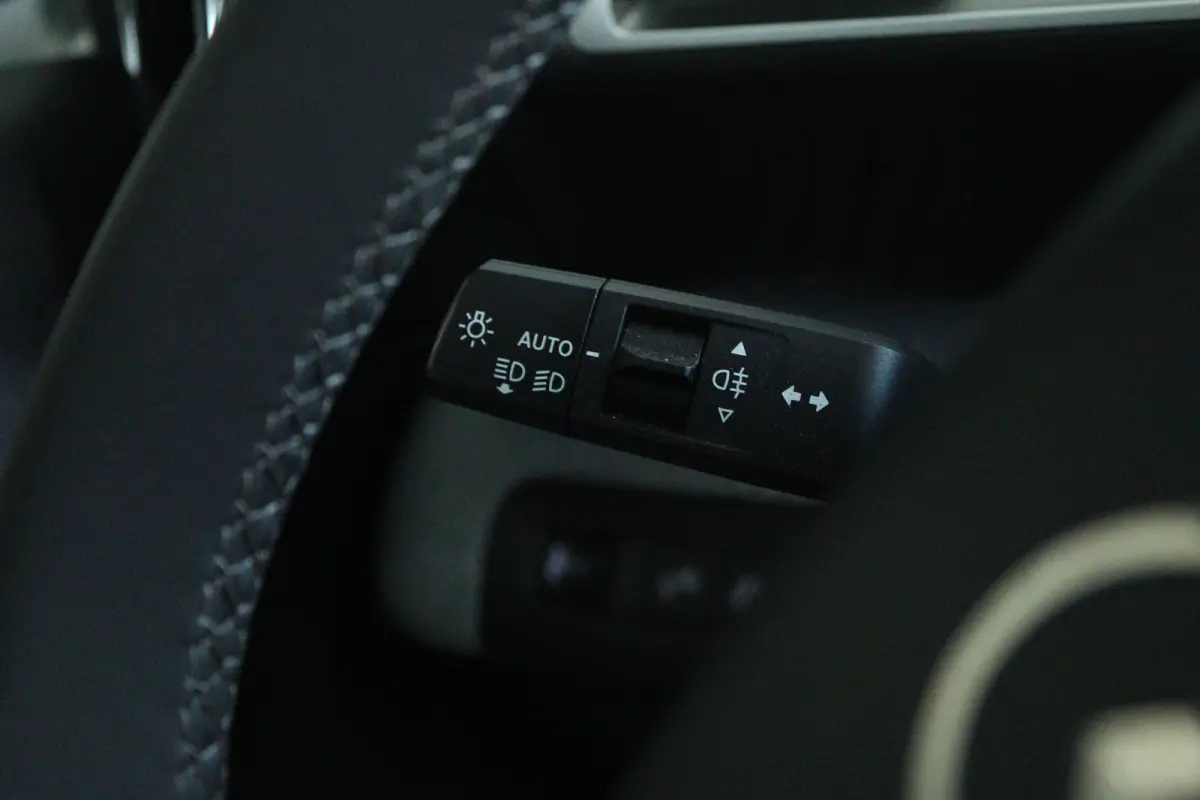 1.2 Hybrid 145 Max | Cruise Control | Navi | Camera | Climate Control | Carplay | LMV | LED