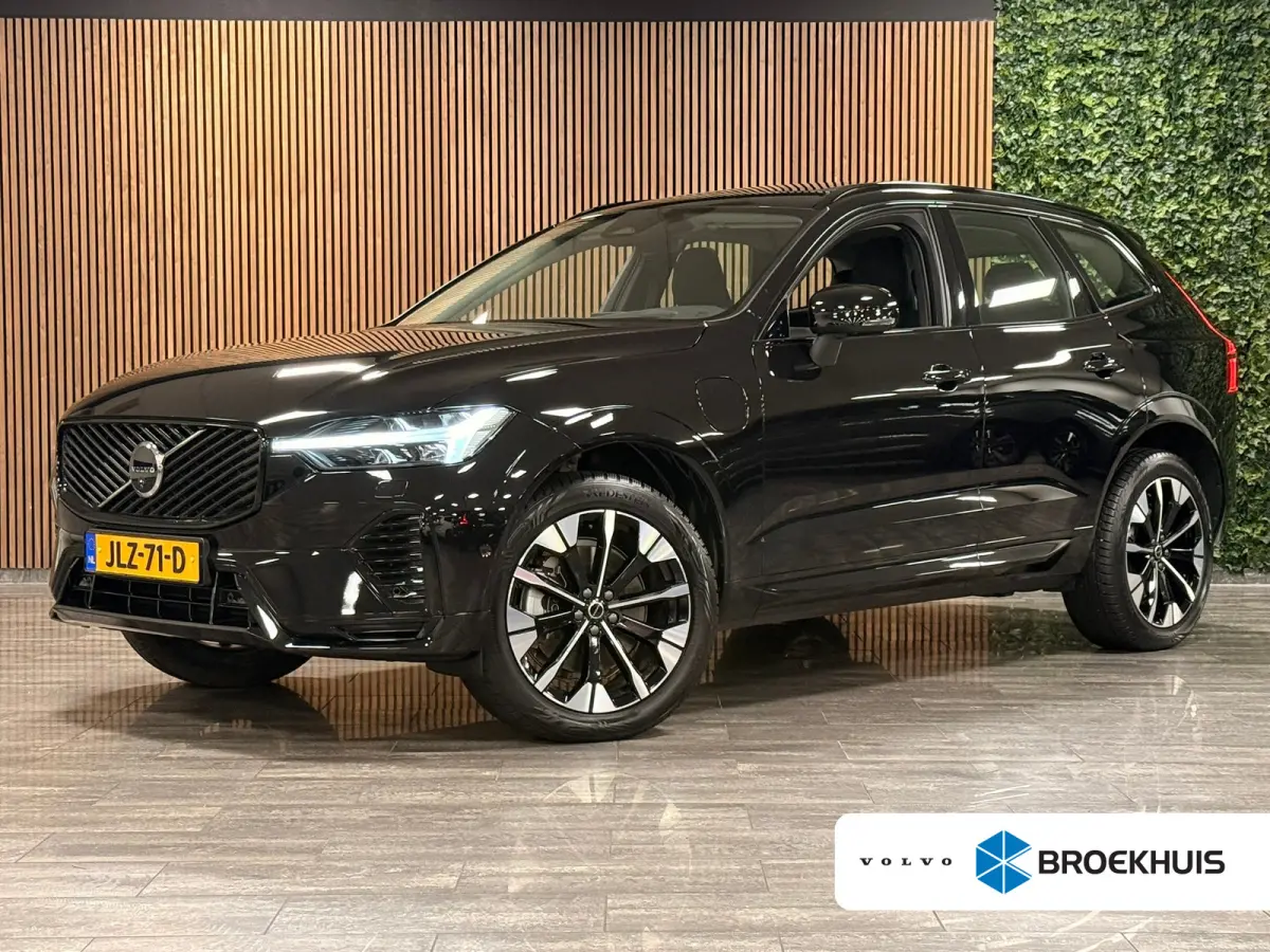 T6 AWD Recharge Ultra Dark | Facelift | Luchtvering | Trekhaak | All Season banden | 360° Camera | Head-Up Display | Harman Kardon | Adaptieve Cruise Control | Stoelverwarming voor+achter |