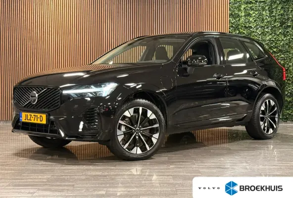 T6 AWD Recharge Ultra Dark | Facelift | Luchtvering | Trekhaak | All Season banden | 360° Camera | Head-Up Display | Harman Kardon | Adaptieve Cruise Control | Stoelverwarming voor+achter |
