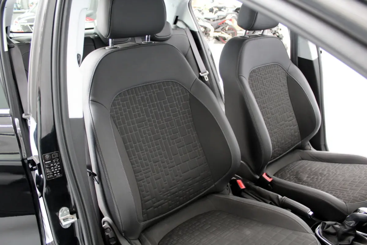 1.4 Online Edition 90PK, AUTOMAAT | RIJKLAAR | DEELS LEER | CARPLAY | CRUISE CONTROLE