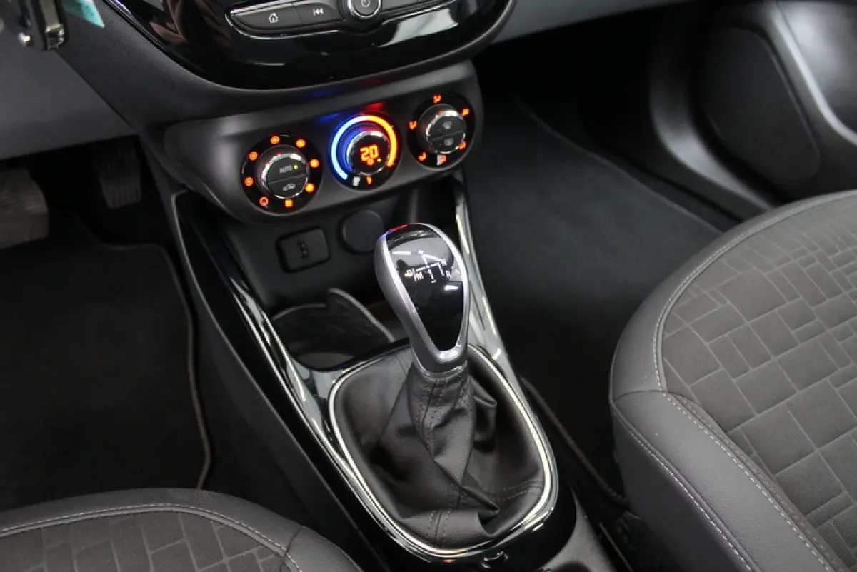 1.4 Online Edition 90PK, AUTOMAAT | RIJKLAAR | DEELS LEER | CARPLAY | CRUISE CONTROLE