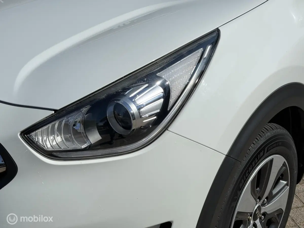 1.6 GDi Hybrid DynamicLine | Camera | Clima | Apple Carplay/Android Auto |