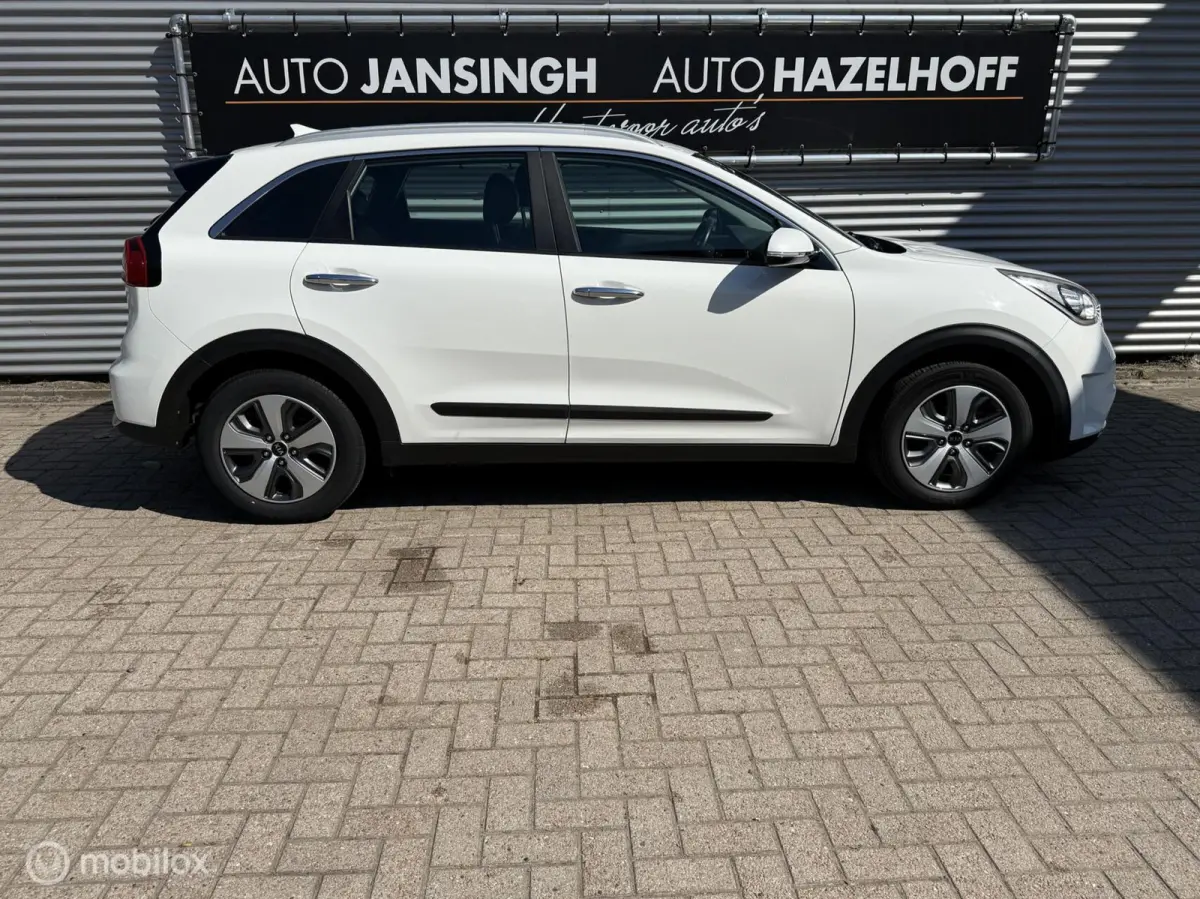 1.6 GDi Hybrid DynamicLine | Camera | Clima | Apple Carplay/Android Auto |