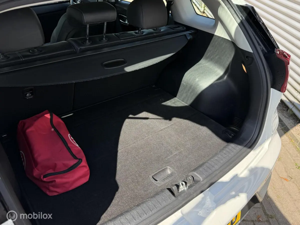 1.6 GDi Hybrid DynamicLine | Camera | Clima | Apple Carplay/Android Auto |