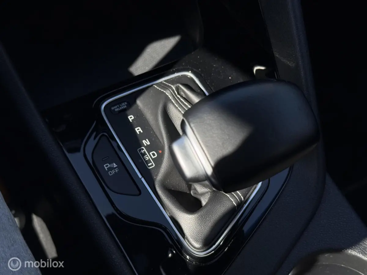 1.6 GDi Hybrid DynamicLine | Camera | Clima | Apple Carplay/Android Auto |