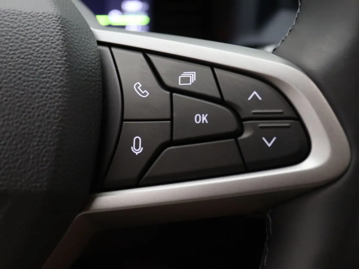 Hybrid 155pk Expression Apple Carplay/Android Auto | Climate