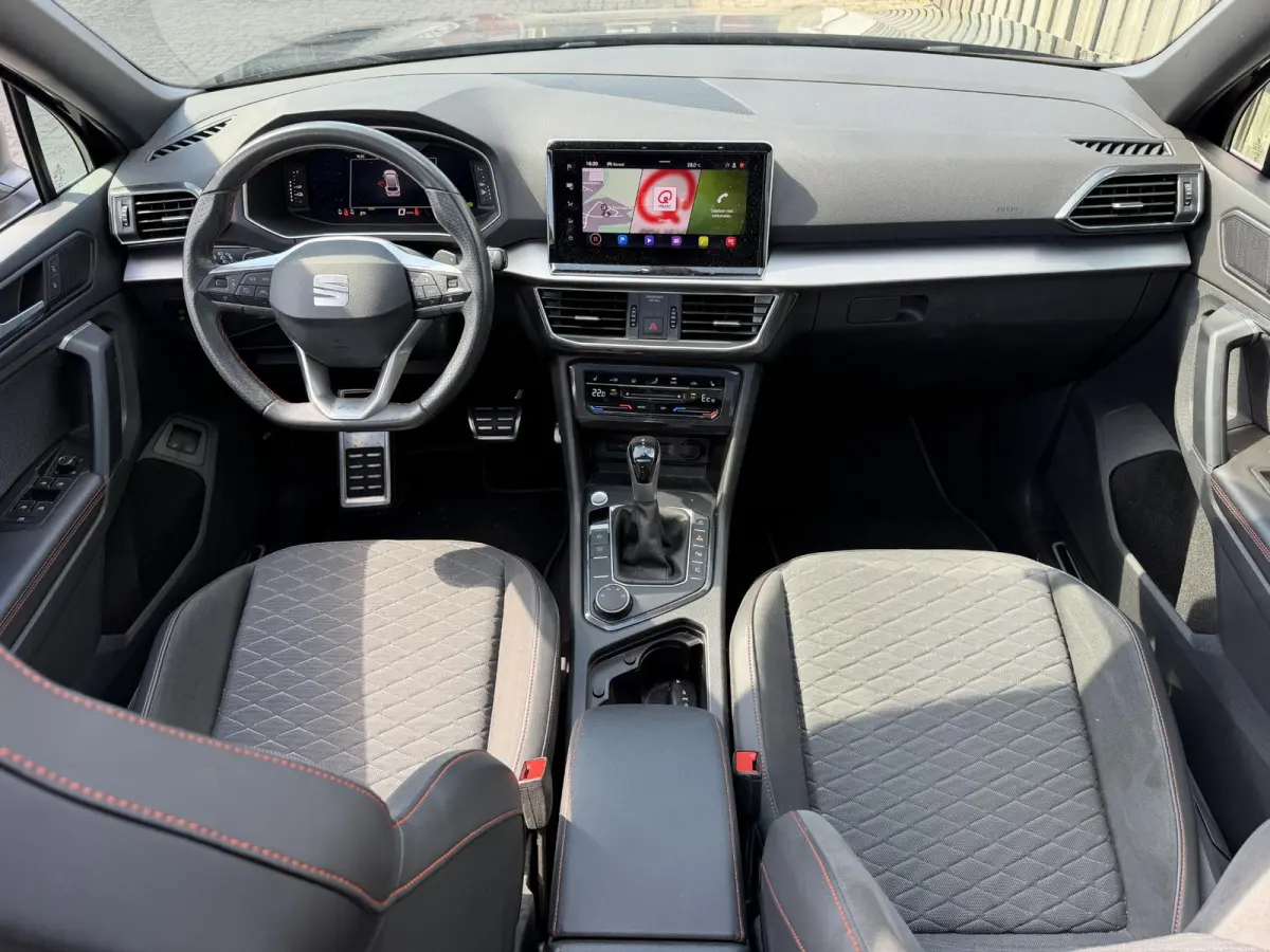 1.4 TSI e-Hybrid PHEV FR Business FABRIEKSGARANTIE 03-2028 20"/Panoramadak/Trekhaak/360 camera/Keyless/Dodehoek/Elektrische klep/Stuur + stoelverwarming v+a