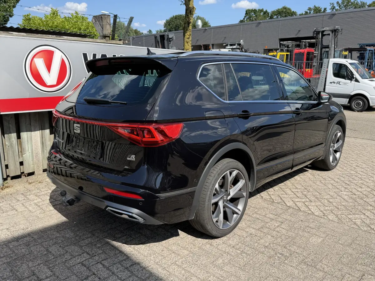 1.4 TSI e-Hybrid PHEV FR Business FABRIEKSGARANTIE 03-2028 20"/Panoramadak/Trekhaak/360 camera/Keyless/Dodehoek/Elektrische klep/Stuur + stoelverwarming v+a