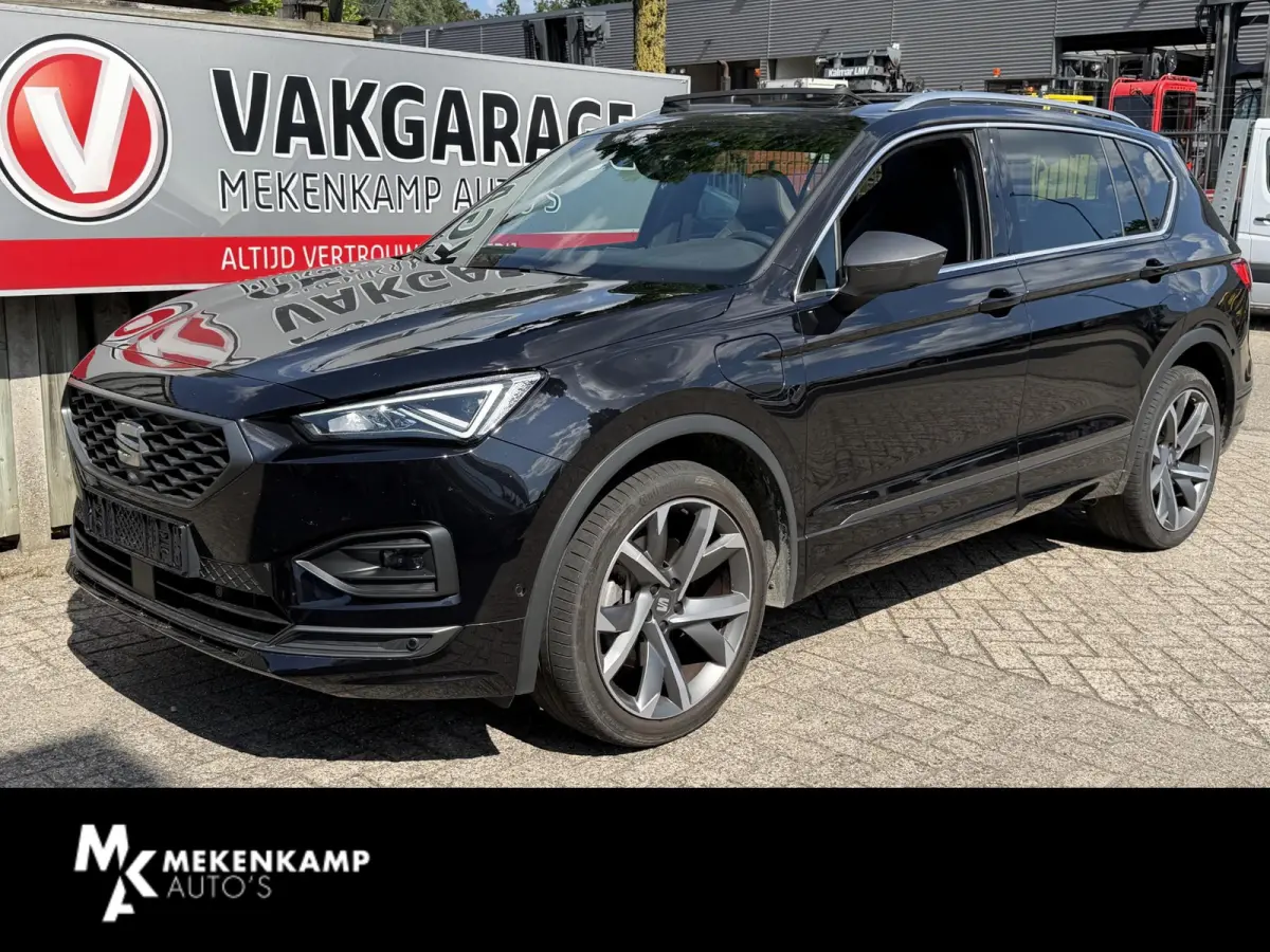1.4 TSI e-Hybrid PHEV FR Business FABRIEKSGARANTIE 03-2028 20"/Panoramadak/Trekhaak/360 camera/Keyless/Dodehoek/Elektrische klep/Stuur + stoelverwarming v+a