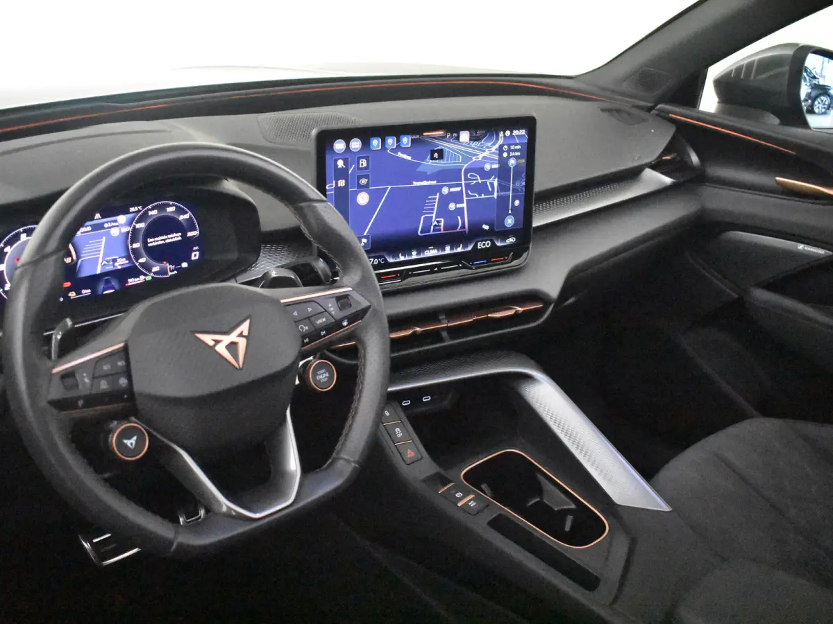 1.5 TSI e-Hybrid 272pk VZ Performance | "Immersive by Sennheiser" premium sound system package | Adaptief demping systeem | Alcantara bekleding