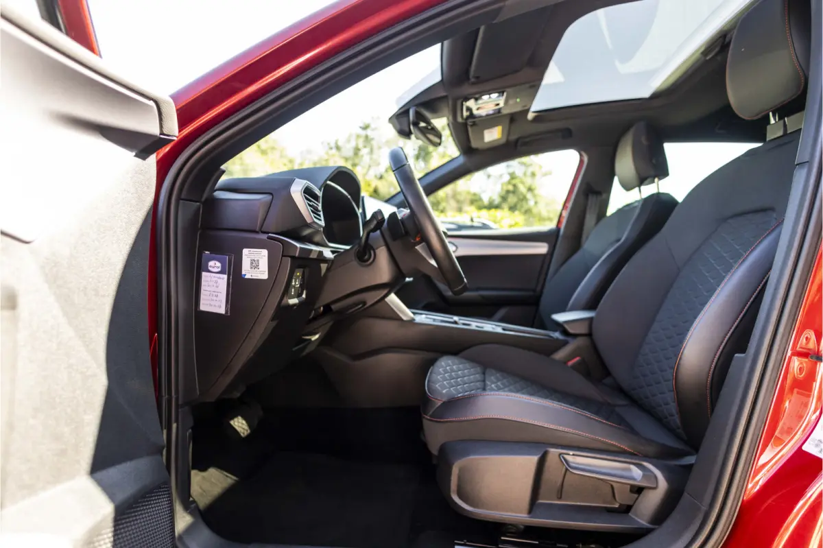 1.4 TSI eHybrid PHEV FR Business Intense | Elektrisch glazen schuif-/kanteldak |