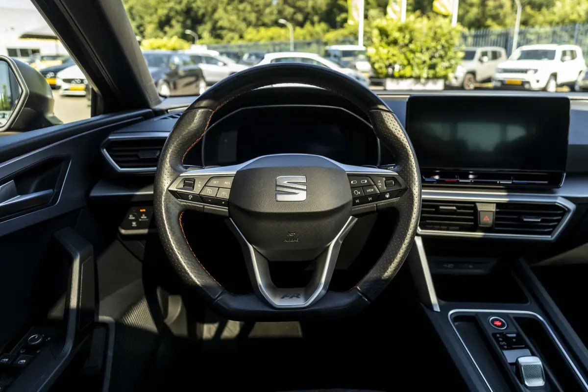 1.4 TSI eHybrid PHEV FR Business Intense | Elektrisch glazen schuif-/kanteldak |
