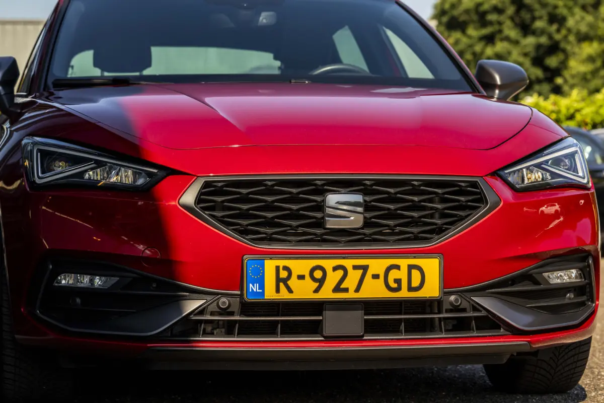 1.4 TSI eHybrid PHEV FR Business Intense | Elektrisch glazen schuif-/kanteldak |