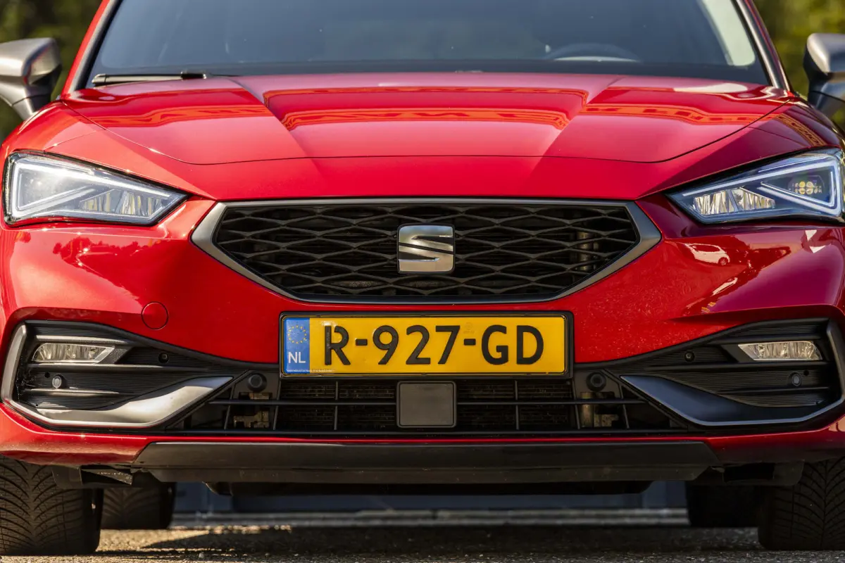 1.4 TSI eHybrid PHEV FR Business Intense | Elektrisch glazen schuif-/kanteldak |