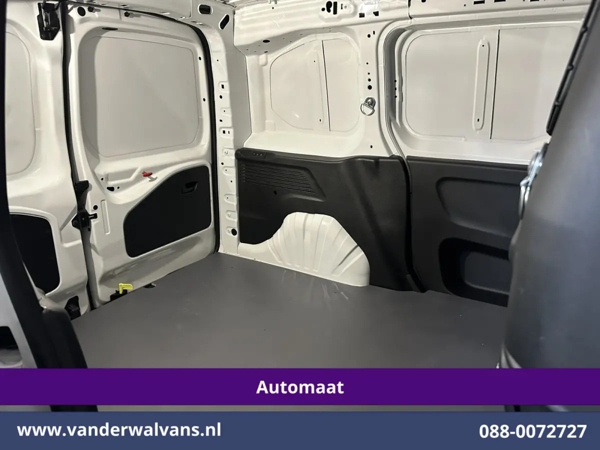 1.2 PureTech 130pk Automaat Benzine L1H1 Euro6 Airco | 3-Zits | Navigatie | Camera | Apple Carplay Cruisecontrol, Android Auto, Parkeersensoren