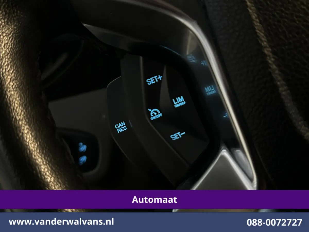 1.5 EcoBlue 100pk Automaat L1H1 Euro6 Airco | Navigatie | Camera | Cruisecontrol Verwarmde Voorruit, Parkeersensoren