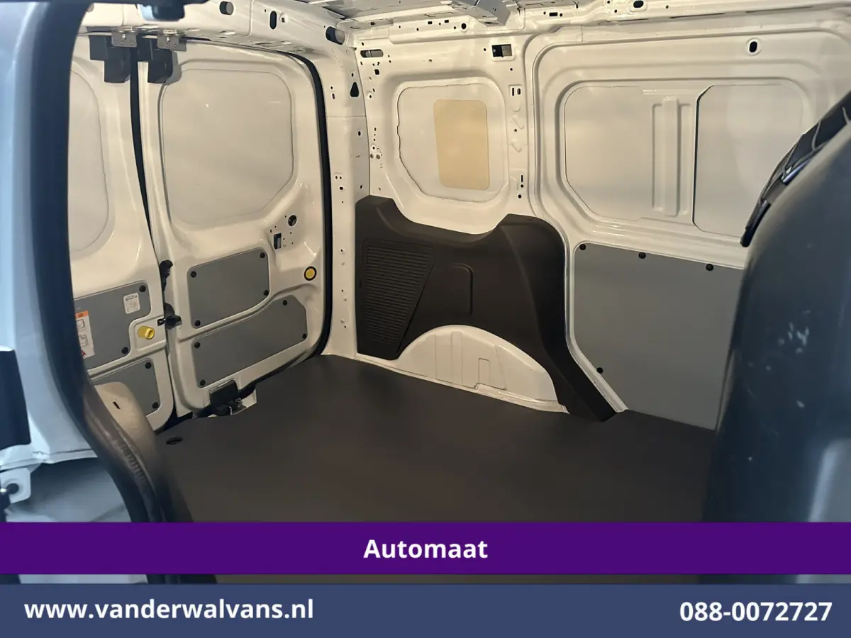 1.5 EcoBlue 100pk Automaat L1H1 Euro6 Airco | Navigatie | Camera | Cruisecontrol Verwarmde Voorruit, Parkeersensoren