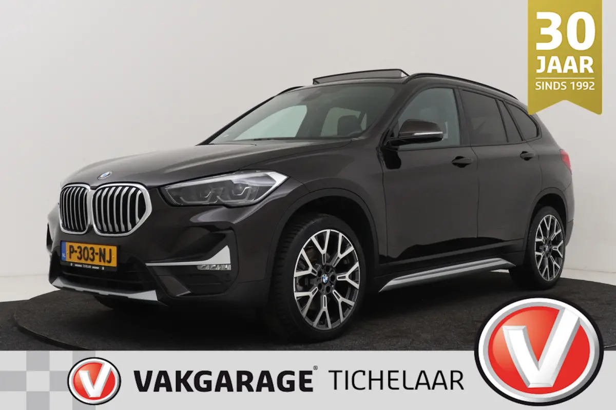 SDrive20i Business Edition Plus | Panoramadak | Org NL | Dealer Ond. | Camera | Navigatie |