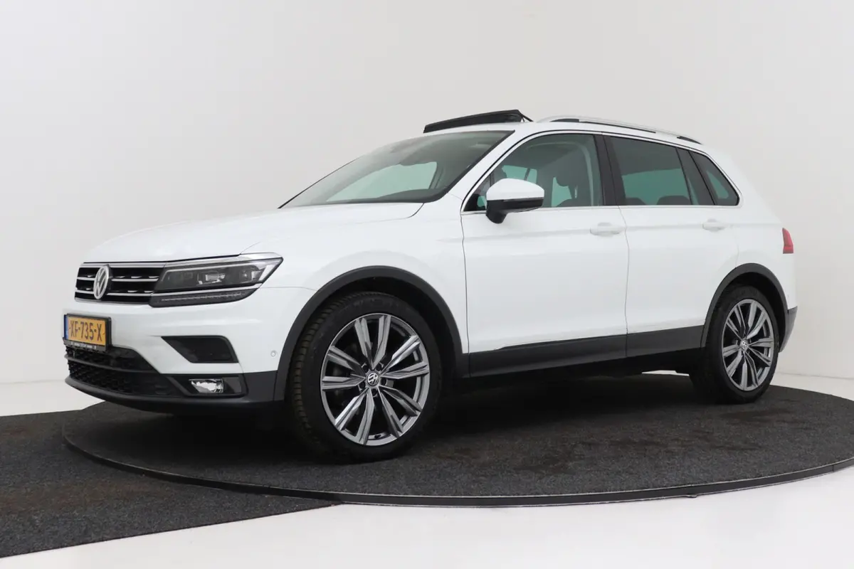 1.5 TSI ACT Comfortline Business | Panoramadak | Org NL | Camera | CarPlay | Digital Cockpit | Stoelverwarming |
