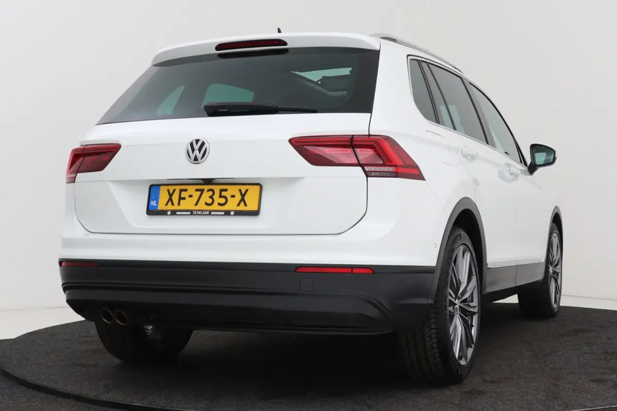 1.5 TSI ACT Comfortline Business | Panoramadak | Org NL | Camera | CarPlay | Digital Cockpit | Stoelverwarming |