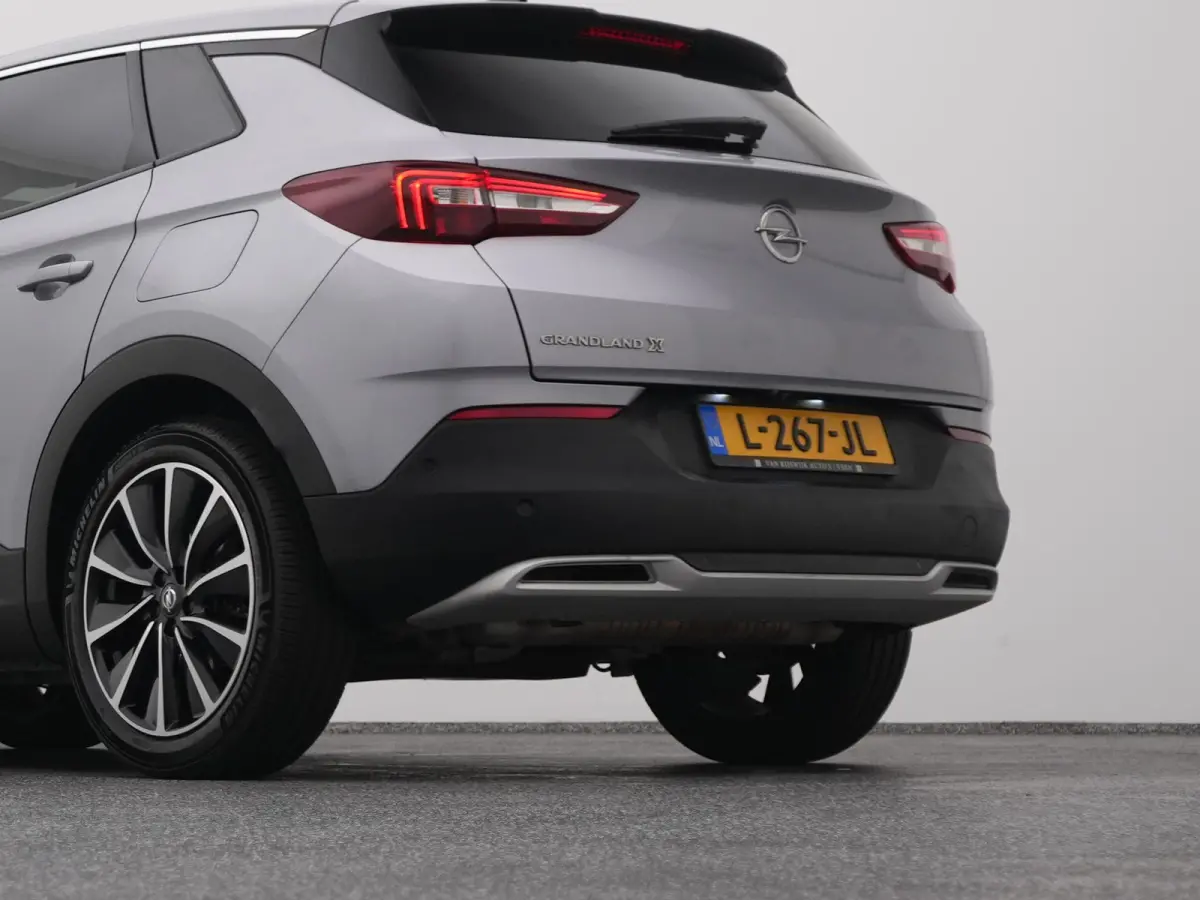 1.6 Turbo Hybrid Business Elegance | CAMERA | KEYLESS