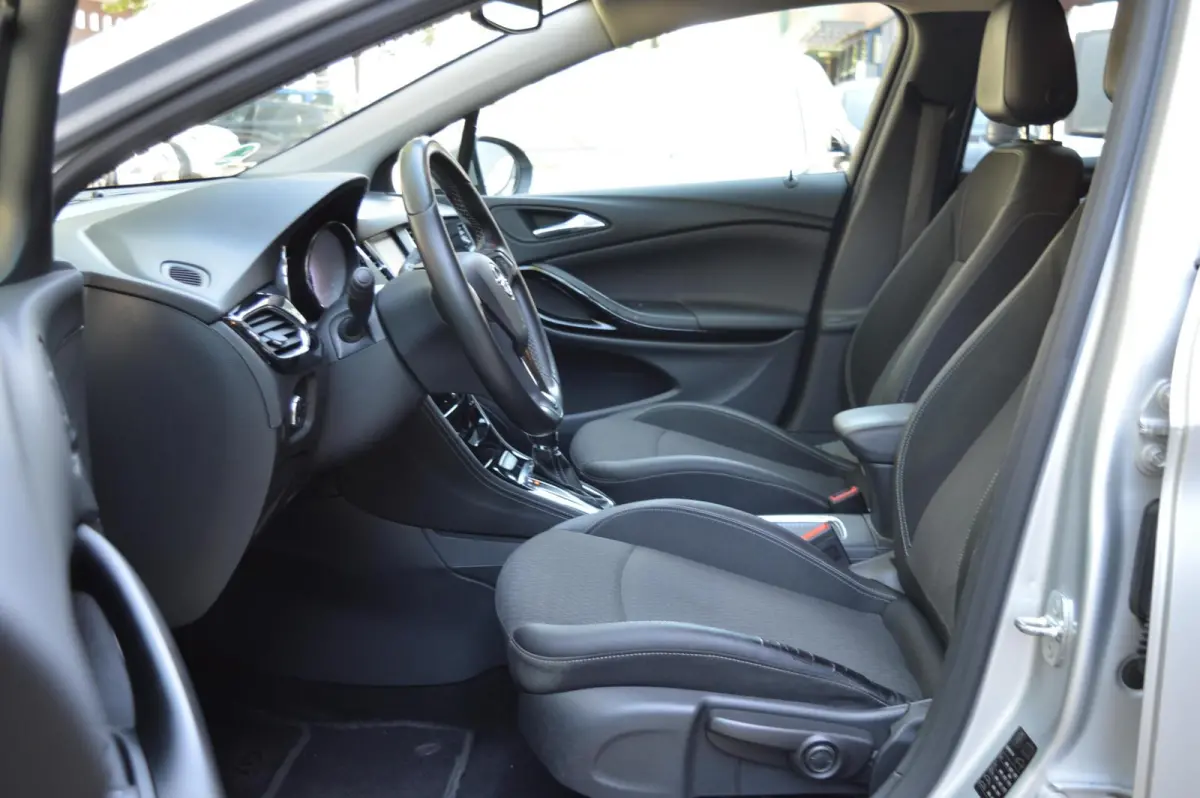 1.4 Innovation Aut!|Camera|Keyless!