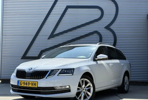 1.4 TSI Greentech Style Business 1e Eigenaar|Trekhaak|Cruise|Carplay|Stoelverw|PDC V+A|Navi|Clima|APK tot 03-2027