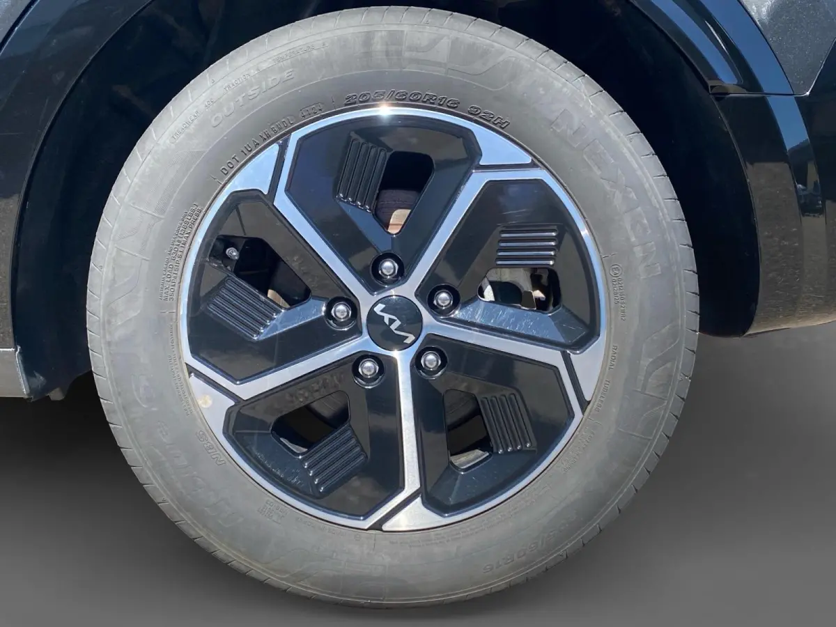 1.6 GDi Hybrid DynamicLine | Climate control | LM velgen | Elektr. bestuurdersstoel | Dodehoekdetectie | Navigatie | Parkeercamera | Cruise control