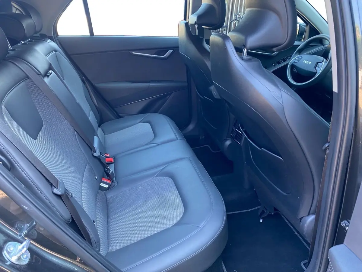 1.6 GDi Hybrid DynamicLine | Climate control | LM velgen | Elektr. bestuurdersstoel | Dodehoekdetectie | Navigatie | Parkeercamera | Cruise control