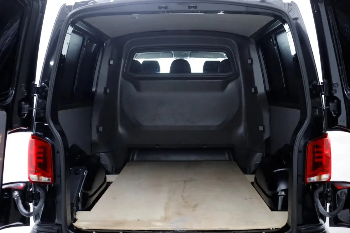 T6.1 2.0 TDI 110pk Lang D.C. Comfortline Airco/Navi/Camera 03-2021