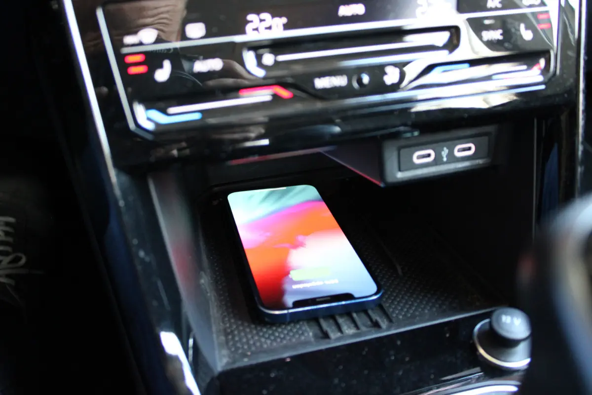 TSI 115PK LIFE EDITION CARPLAY/PDC/IQ-DRIVEQ fabrieksgarantie