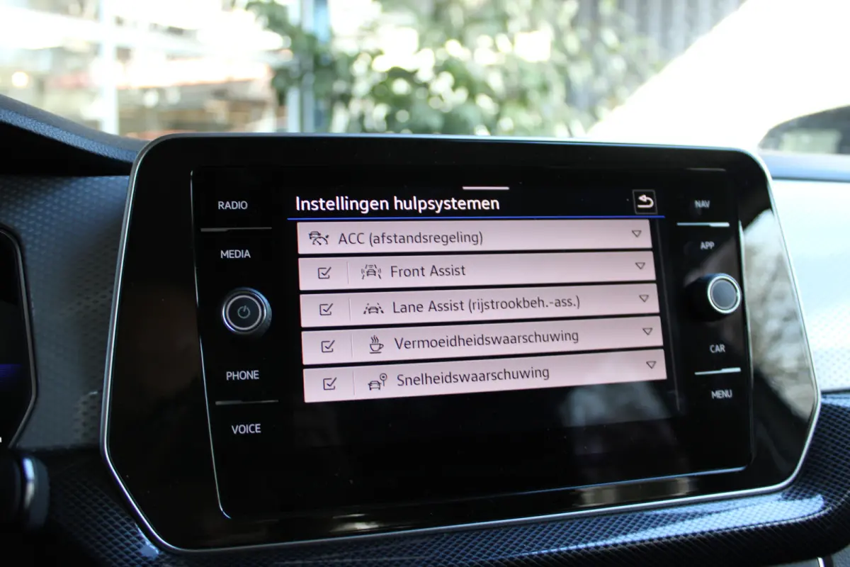 TSI 115PK LIFE EDITION CARPLAY/PDC/IQ-DRIVEQ fabrieksgarantie
