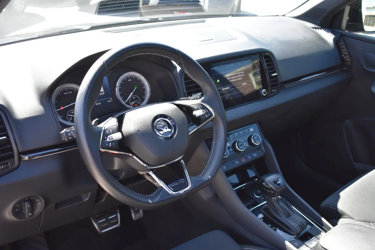 1.5TSi ACT 150PK DSG Sportline Business | Cruise Control | PDC V+A | Stoel- en stuurwielverwarming | Apple Carplay & Android Auto | Schuif-kanteldak
