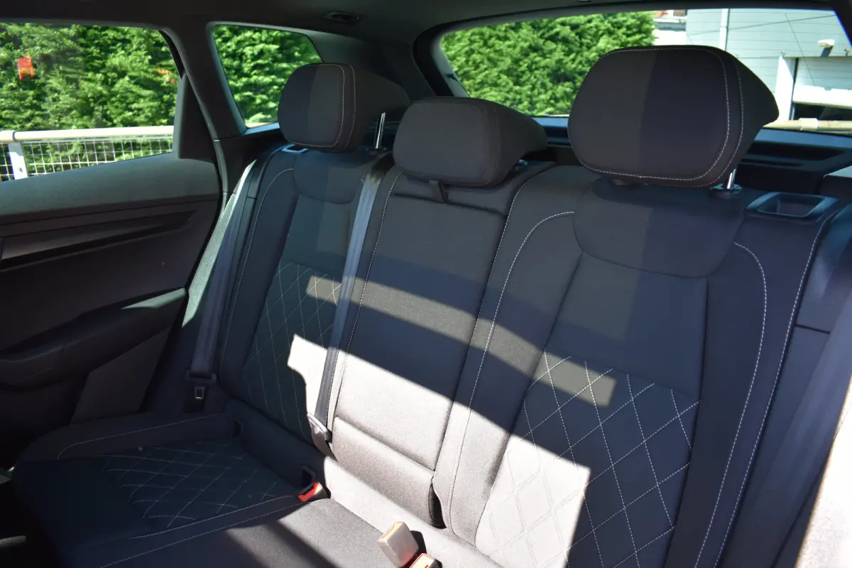 1.5TSi ACT 150PK DSG Sportline Business | Cruise Control | PDC V+A | Stoel- en stuurwielverwarming | Apple Carplay & Android Auto | Schuif-kanteldak