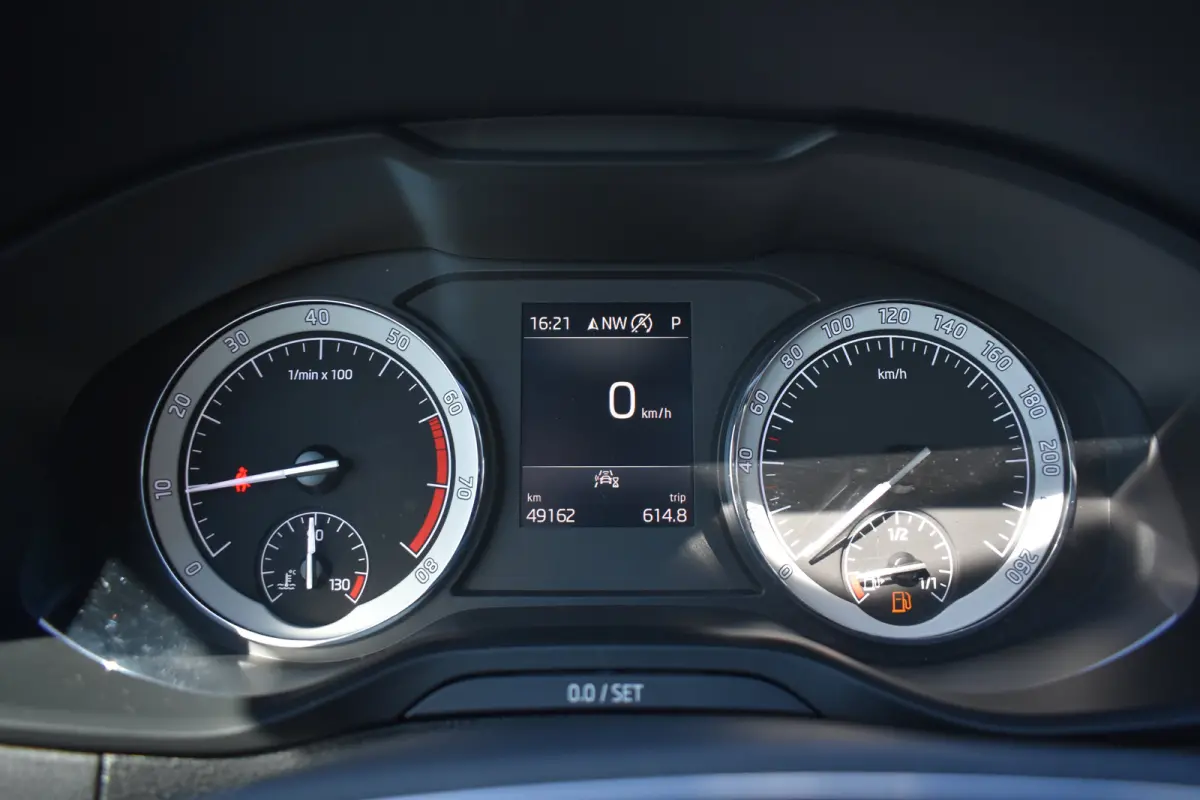 1.5TSi ACT 150PK DSG Sportline Business | Cruise Control | PDC V+A | Stoel- en stuurwielverwarming | Apple Carplay & Android Auto | Schuif-kanteldak