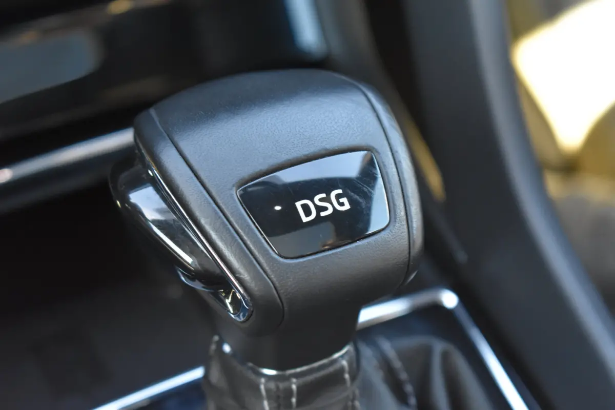 1.5TSi ACT 150PK DSG Sportline Business | Cruise Control | PDC V+A | Stoel- en stuurwielverwarming | Apple Carplay & Android Auto | Schuif-kanteldak
