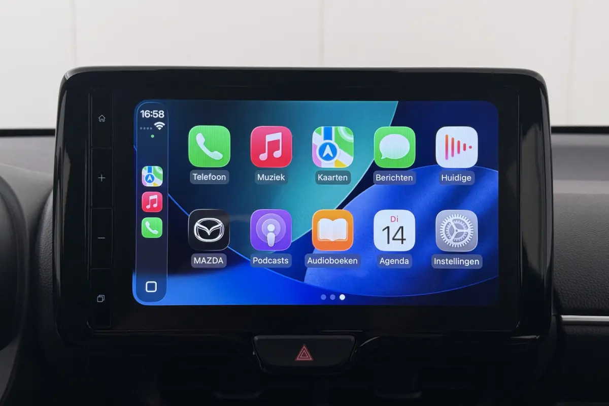 1.5 Centre-line Carplay Camera Climate LED 15'LMV