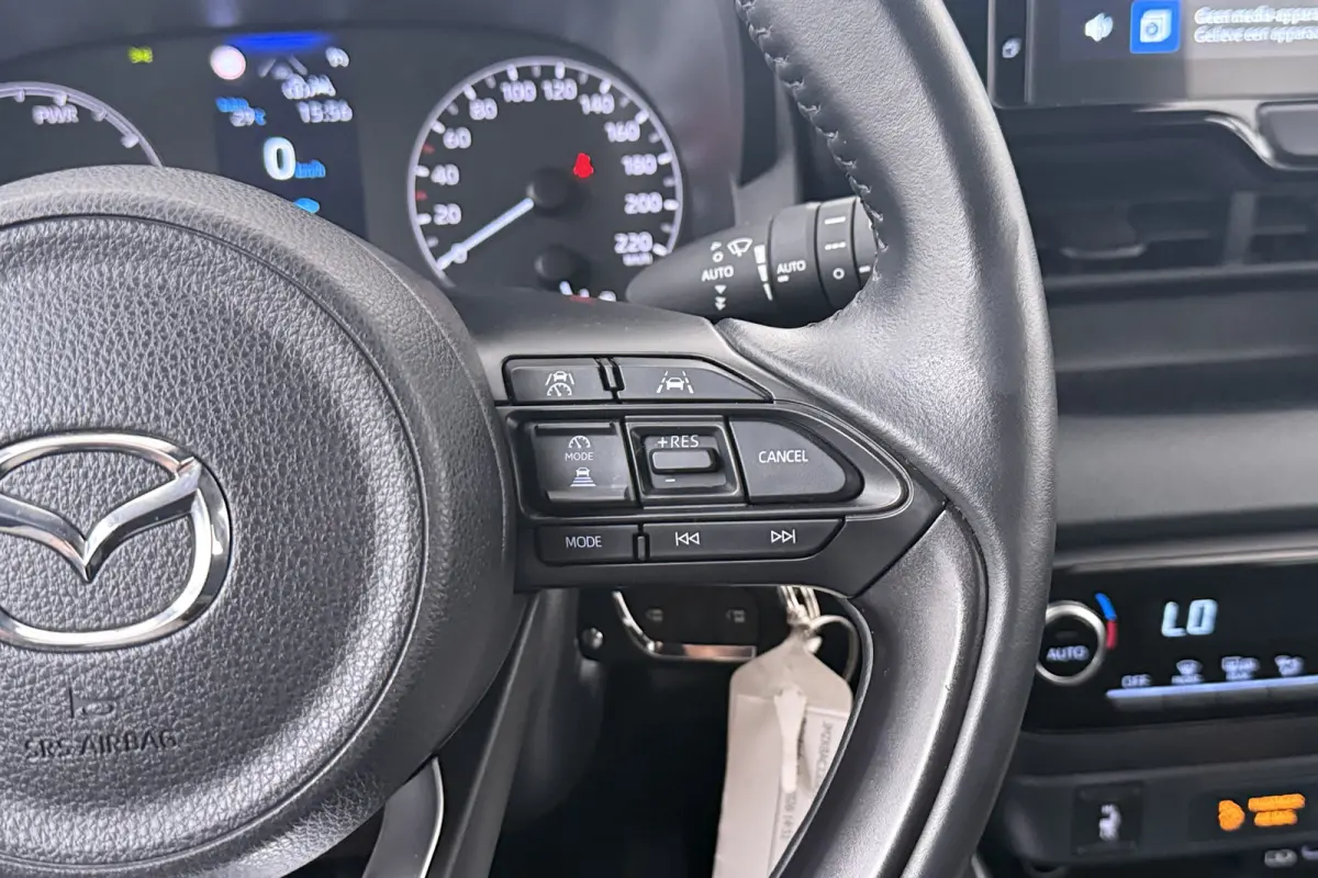 1.5 Centre-line Carplay Camera Climate LED 15'LMV