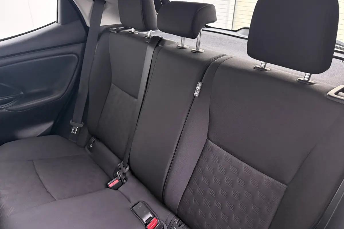 1.5 Centre-line Carplay Camera Climate LED 15'LMV