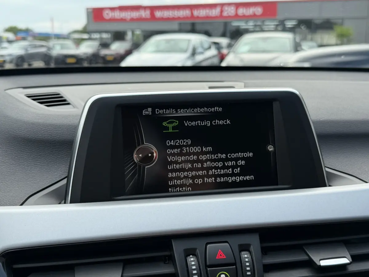 sDrive18i Advantage Navigatie Stoelverwarming Climate Control PDC Cruise Control