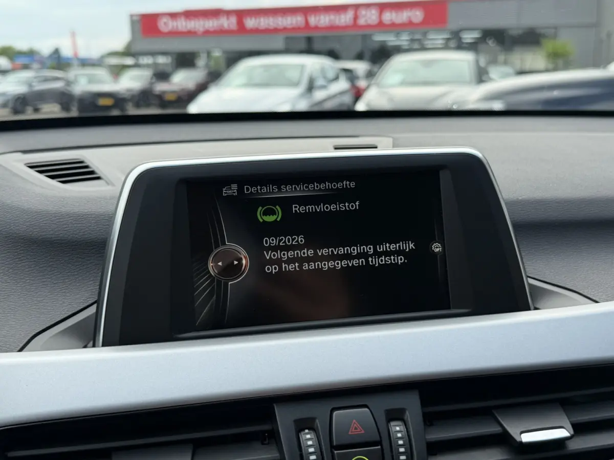 sDrive18i Advantage Navigatie Stoelverwarming Climate Control PDC Cruise Control