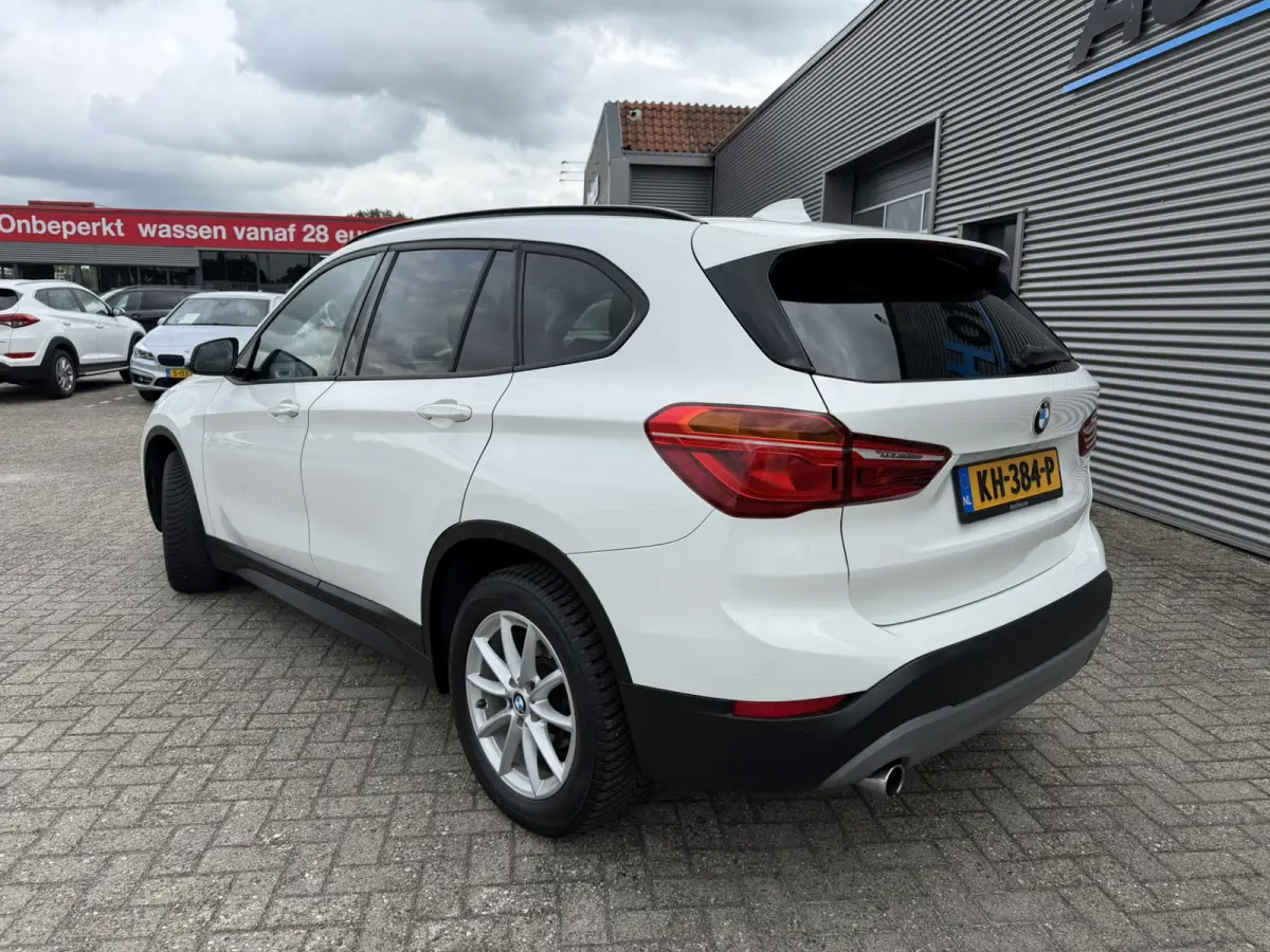 sDrive18i Advantage Navigatie Stoelverwarming Climate Control PDC Cruise Control