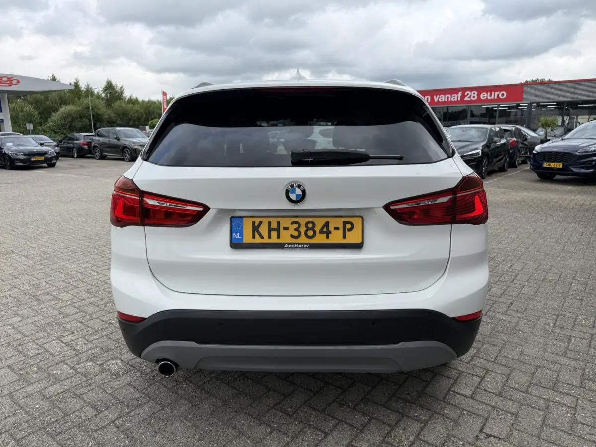 sDrive18i Advantage Navigatie Stoelverwarming Climate Control PDC Cruise Control