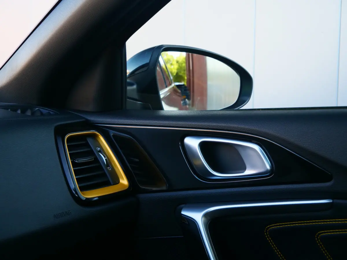 1.0 T-GDi ComfortLine 120 Pk Navi / DAB / Apple Carplay / Camera