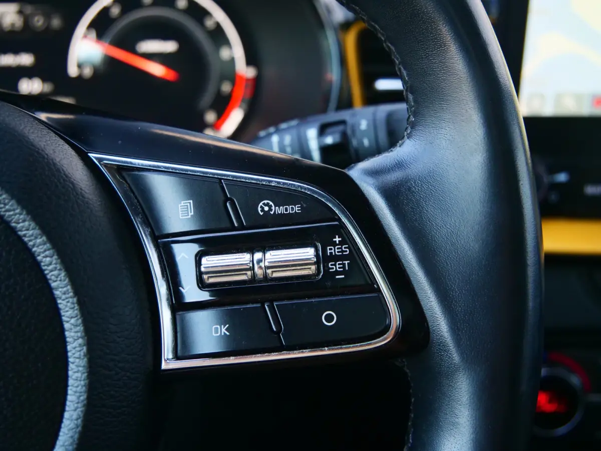 1.0 T-GDi ComfortLine 120 Pk Navi / DAB / Apple Carplay / Camera