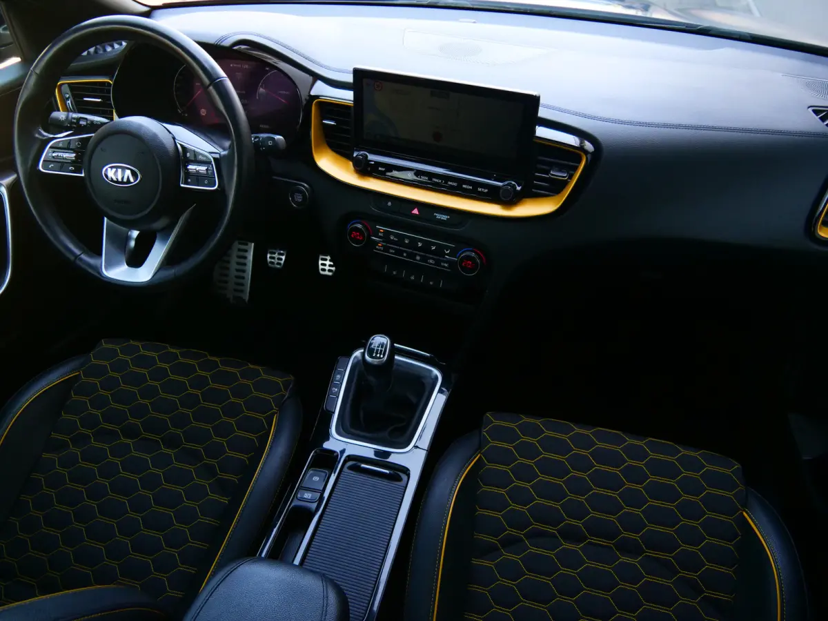 1.0 T-GDi ComfortLine 120 Pk Navi / DAB / Apple Carplay / Camera