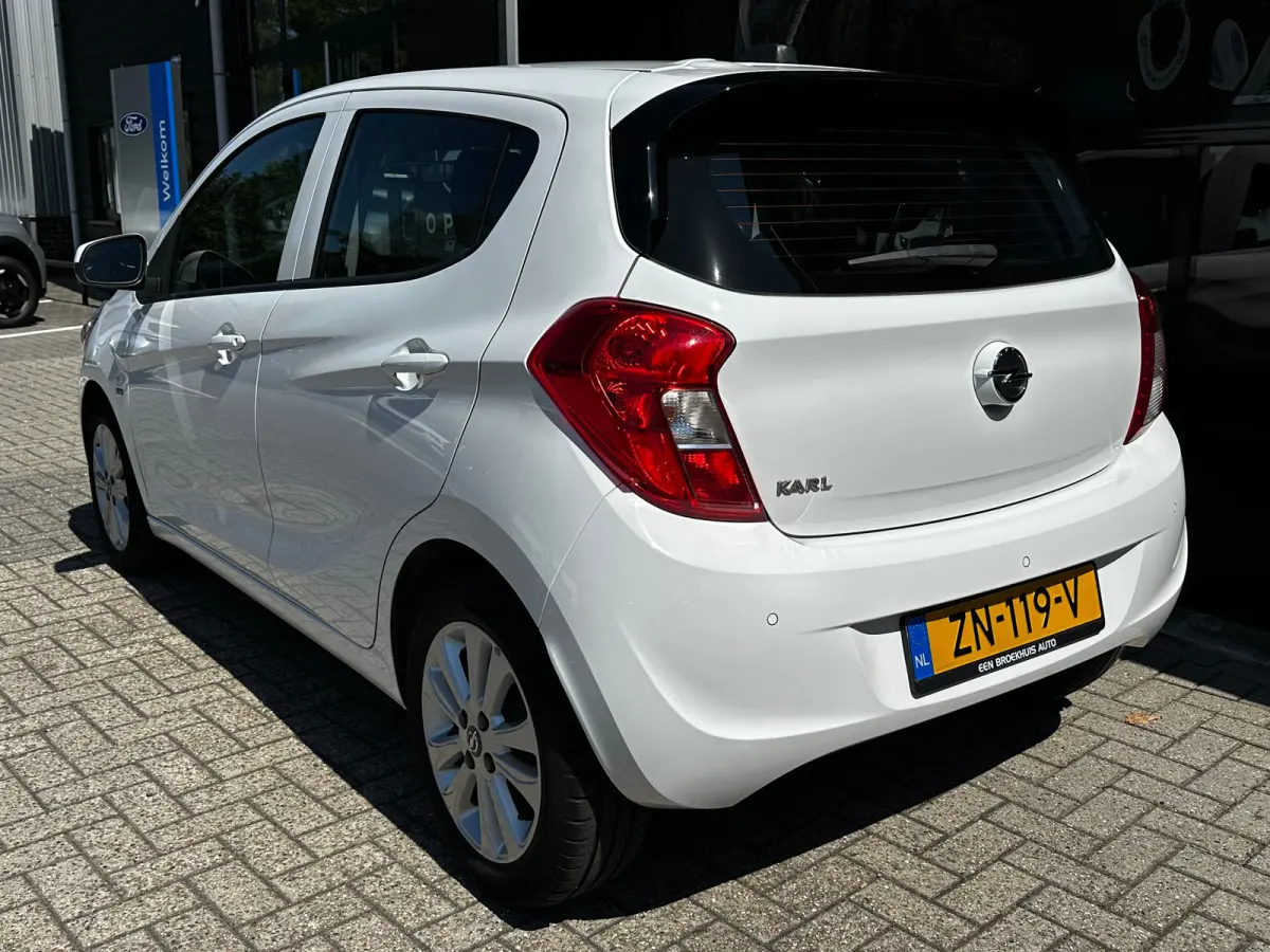 1.0 120 Jaar Edition | NAVIGATIE + APPLE CARPLAY/ANDROID AUTO| PARKEERSENSOREN ACHTER| CRUISE CONTROL| AIRCO| DAB ONTVANGER| DEALER ONDERHOUDEN|