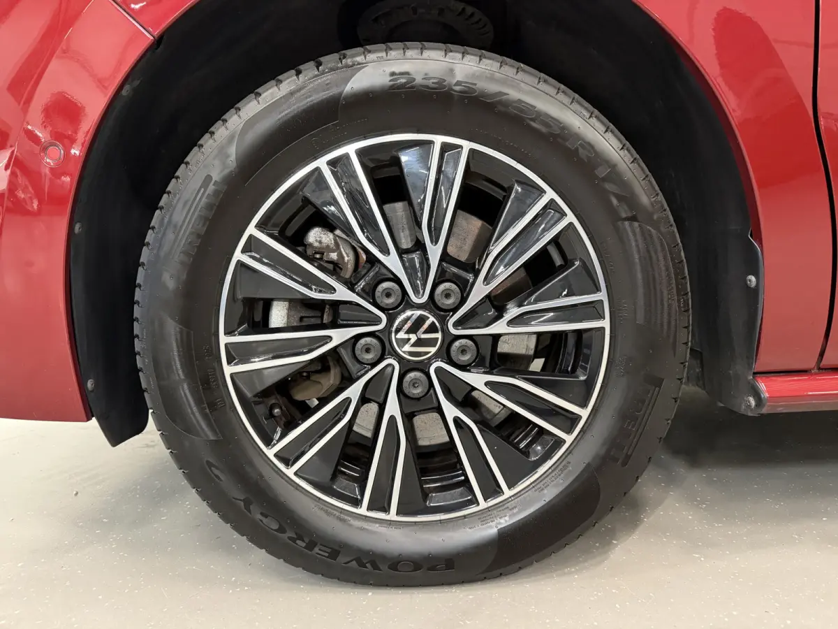 1.4 eHybrid Life 7p. PANO/TREKHAAK/SOH 91%/H&K/EL.SCHUIFDEUREN/IQ-LIGHT/ACC/KEYLESS/CAMERA/17"BLACK/EL.A.KLEP/TWO-TONE FORTANA RED-DEEP BLACK/NET BEURT GEHAD BIJ VW DEALER
