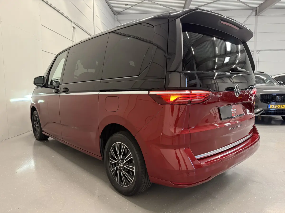 1.4 eHybrid Life 7p. PANO/TREKHAAK/SOH 91%/H&K/EL.SCHUIFDEUREN/IQ-LIGHT/ACC/KEYLESS/CAMERA/17"BLACK/EL.A.KLEP/TWO-TONE FORTANA RED-DEEP BLACK/NET BEURT GEHAD BIJ VW DEALER